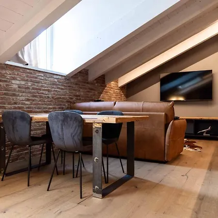 Hotel Ar Suites&art