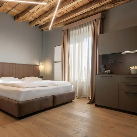 Hotel Ar Suites&art
