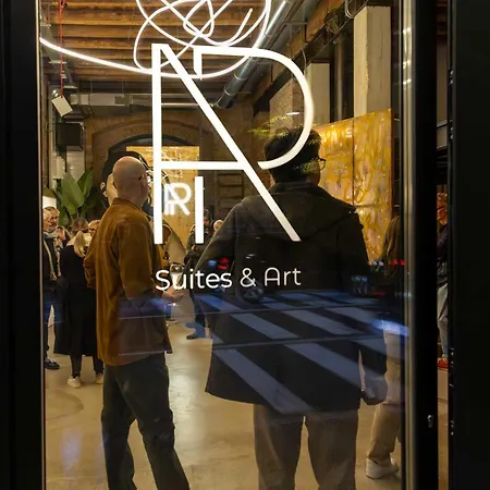 Hotel Ar Suites&art