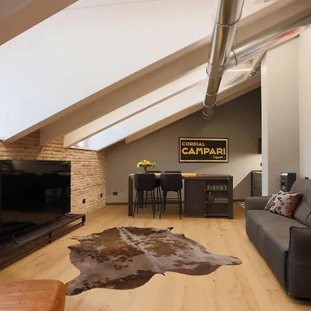 Hotell Ar Suites&art *