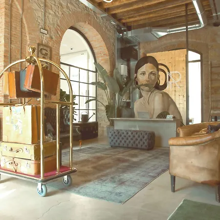 Ar Suites&art Hotel