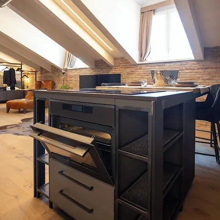 Hotel Ar Suites&art