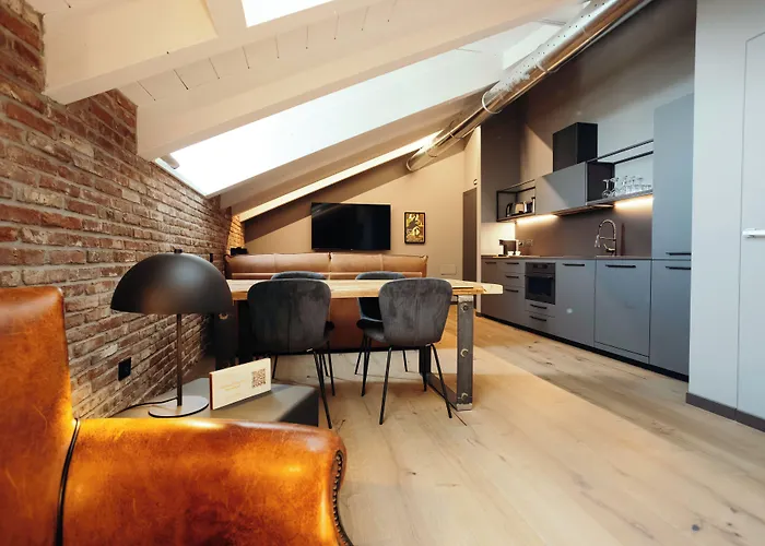 Hotell Ar Suites&art *