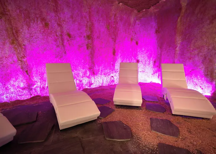 Hotell Ar Suites&art *